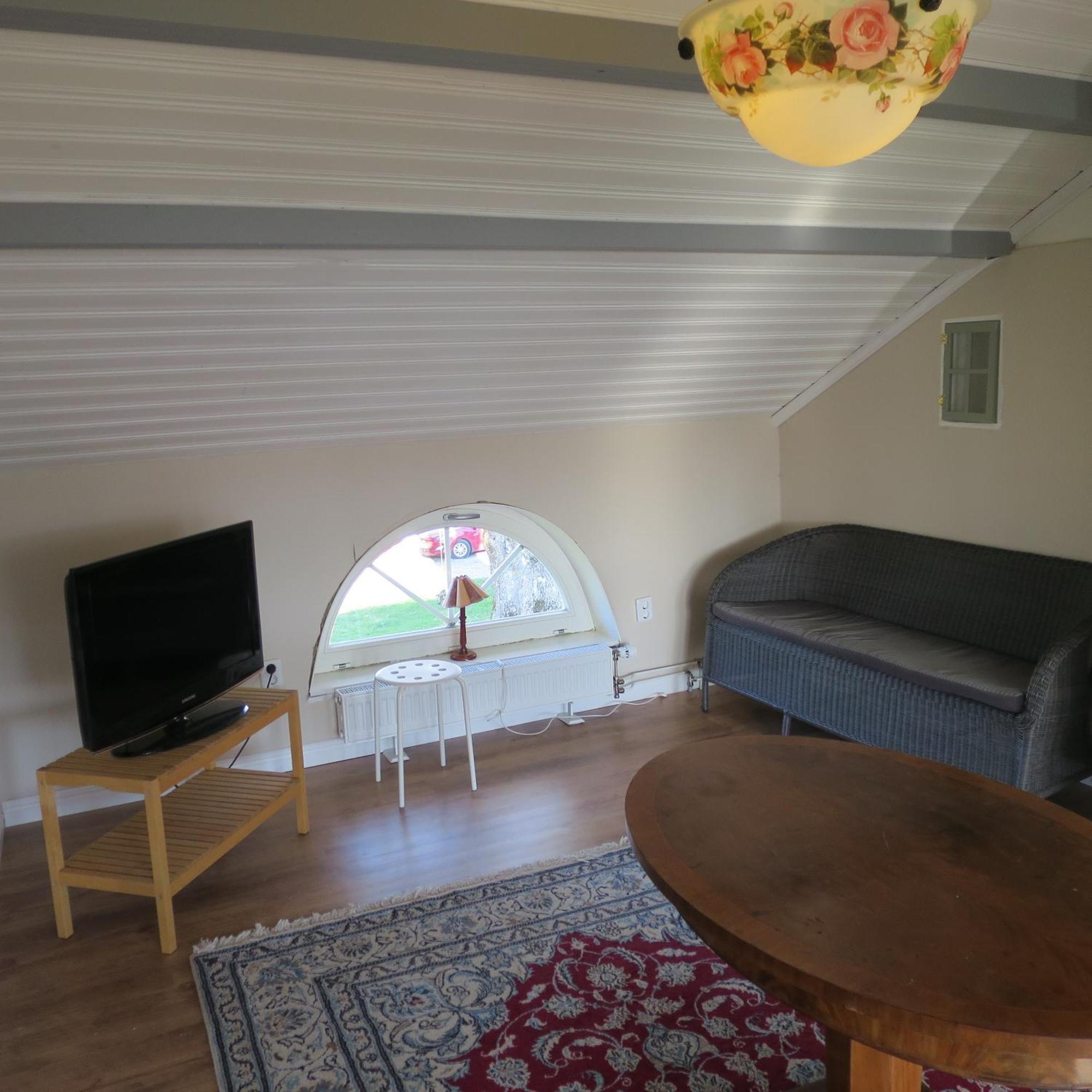 Huldas Gard Villa Med Sjaelvhushall Kumla  Εξωτερικό φωτογραφία